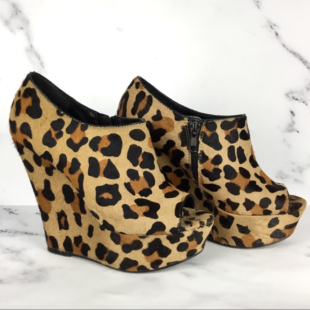 STEVE MADDEN Leopard Peep Toe Platform Wedge Shoes